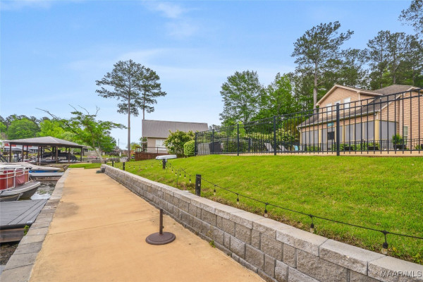 299 Fern Road