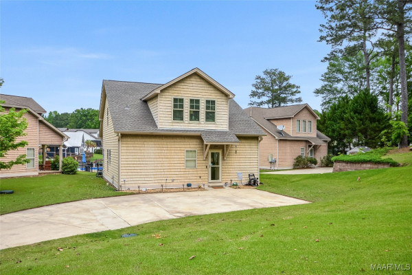 299 Fern Road