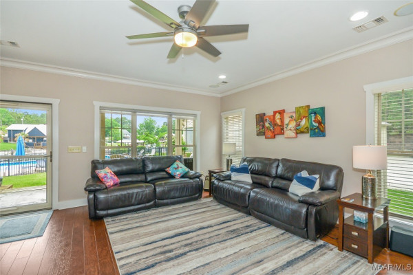 299 Fern Road