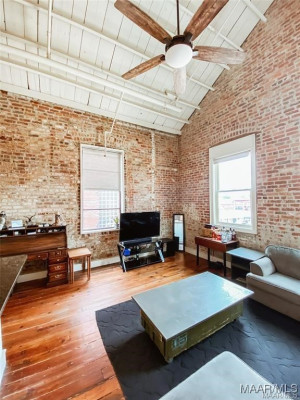 246 N Court Street J