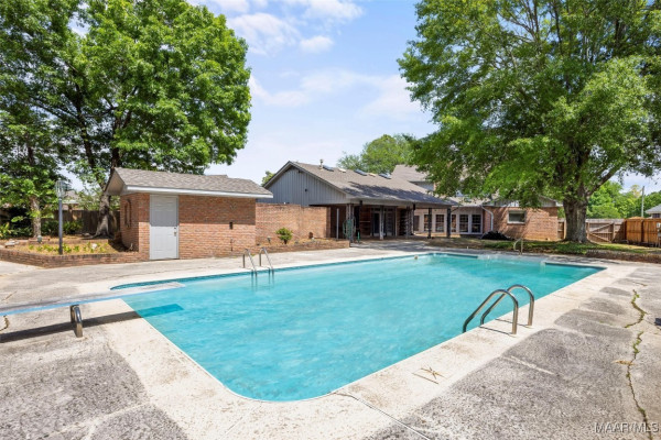 1520 Meriwether Road