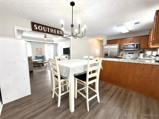 809 COTTAGE Lane
