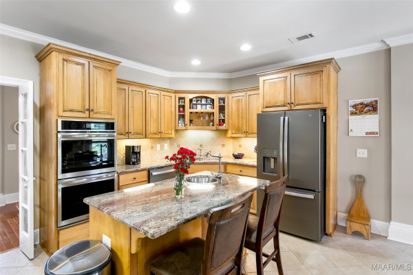 506 WINDING WOOD Drive