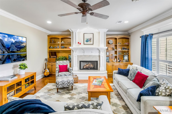 506 WINDING WOOD Drive