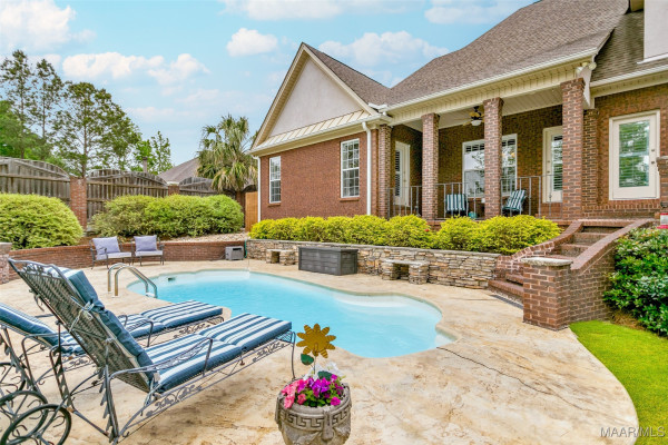 506 WINDING WOOD Drive