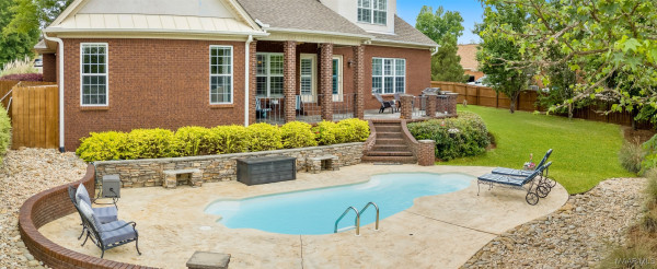 506 WINDING WOOD Drive