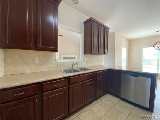 2009 VONICA ROSE Street