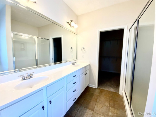 2009 VONICA ROSE Street