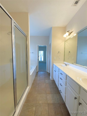2009 VONICA ROSE Street