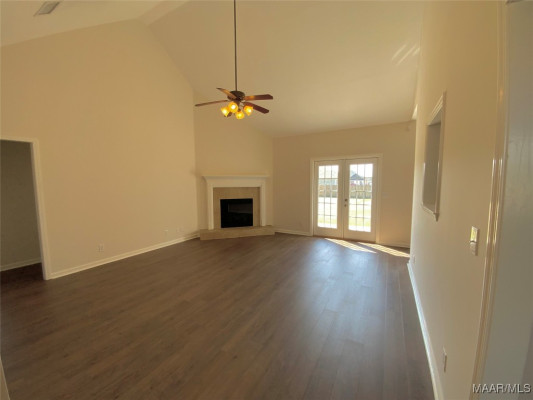 2009 VONICA ROSE Street