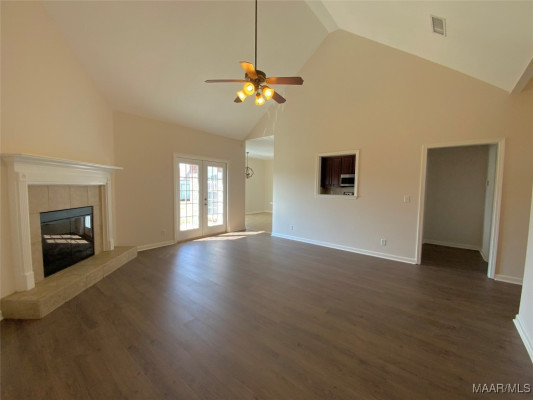 2009 VONICA ROSE Street
