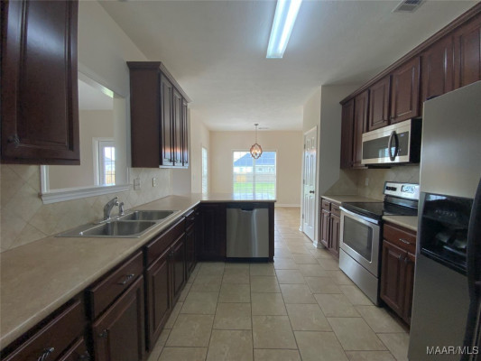 2009 VONICA ROSE Street