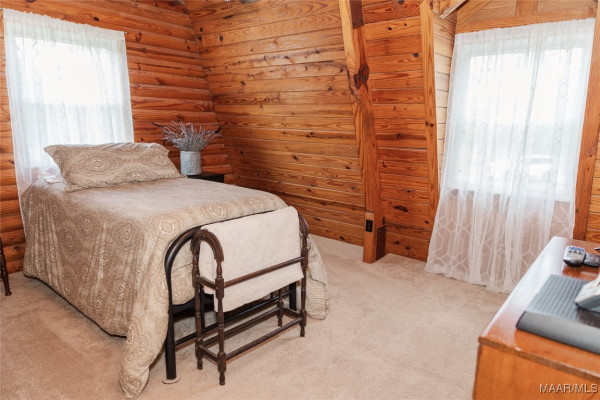 2755 Cherokee Trail