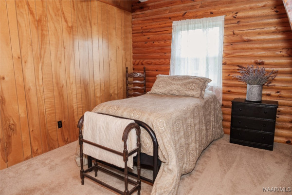 2755 Cherokee Trail