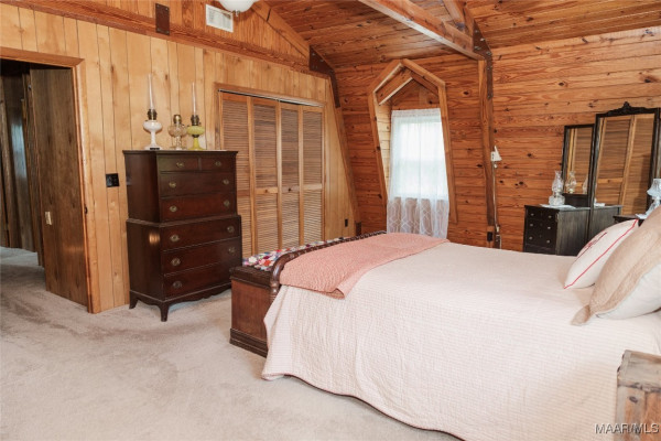 2755 Cherokee Trail