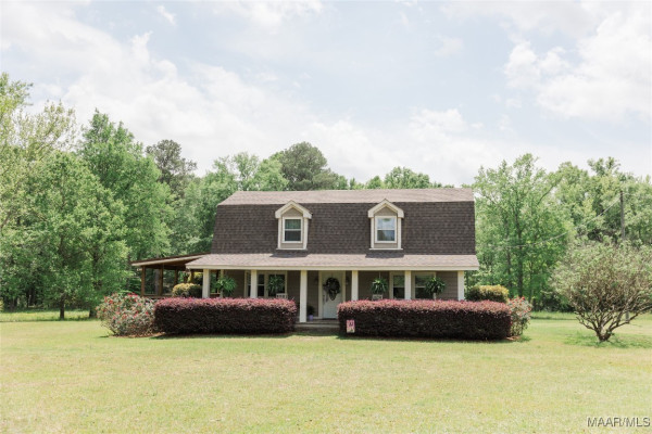 2755 Cherokee Trail