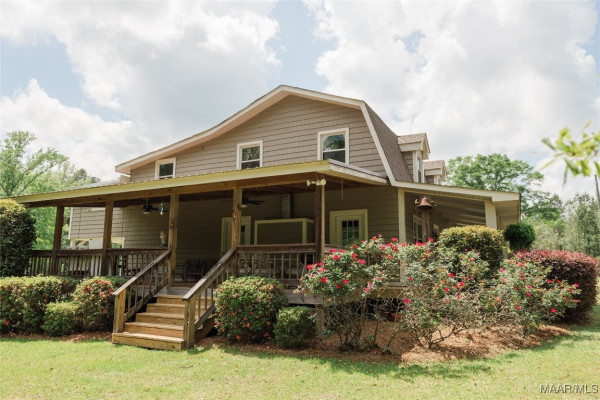 2755 Cherokee Trail