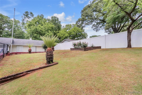 1332 PINE RIDGE Road