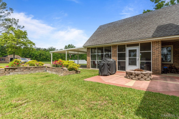 422 Foxhall Road