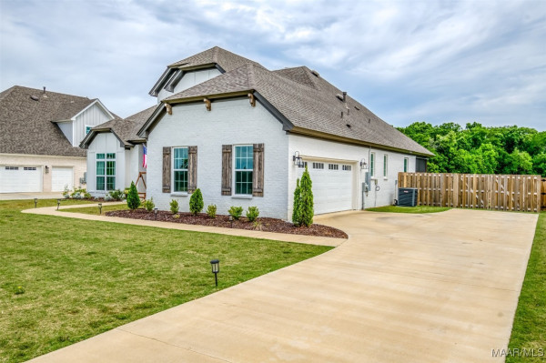 8307 Young Crossing