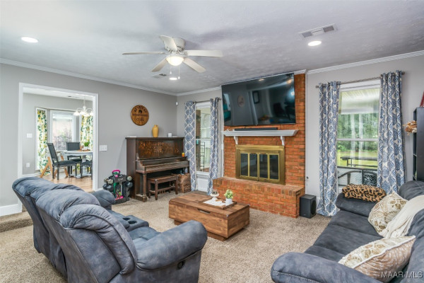 4036 Ray Drive