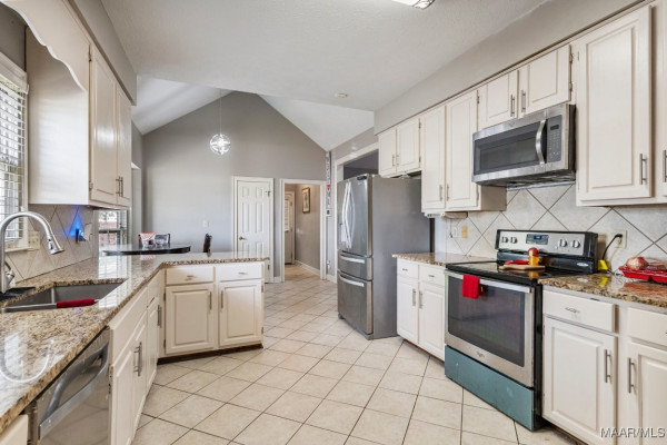 1536 Laurelwood Lane