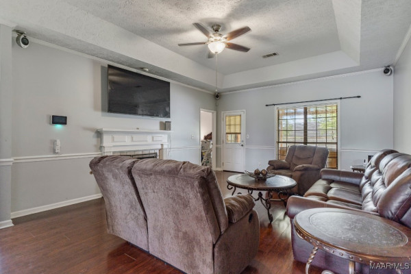 6724 CAROL Court