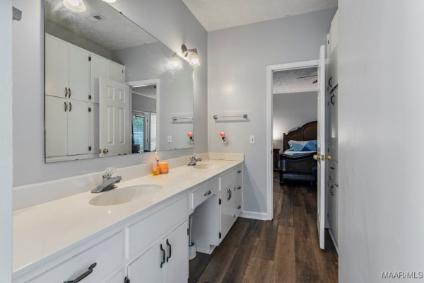 6724 CAROL Court