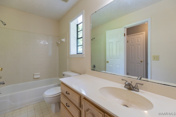 4500 Charingwood Court