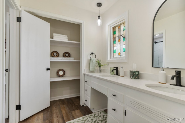 3563 Edgefield Road