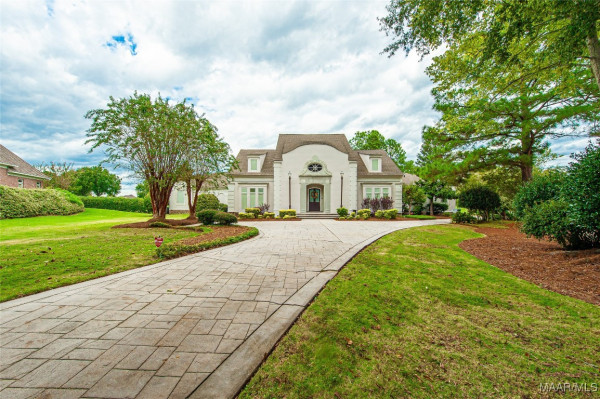 8048 Westchester Place