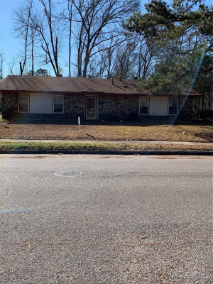 869 Queensbury Drive