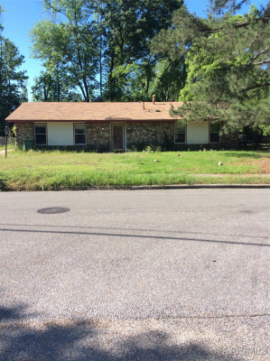 869 Queensbury Drive