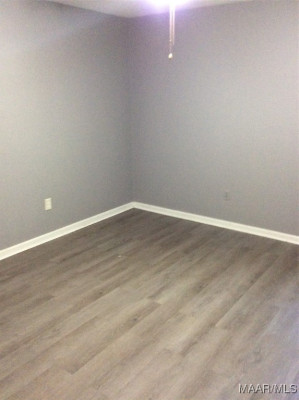 869 Queensbury Drive