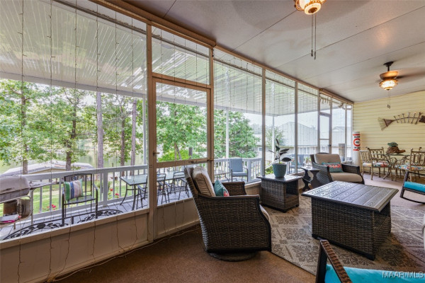 85 GREYSTONE Point