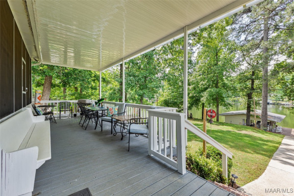 85 GREYSTONE Point