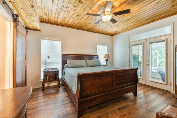 85 GREYSTONE Point