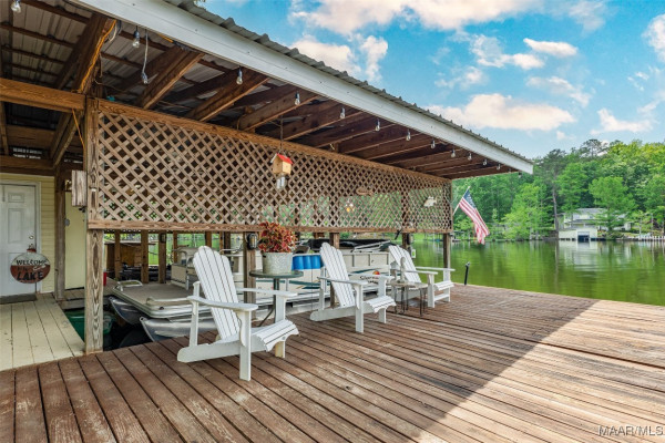85 GREYSTONE Point