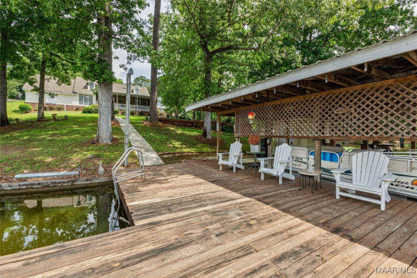 85 GREYSTONE Point