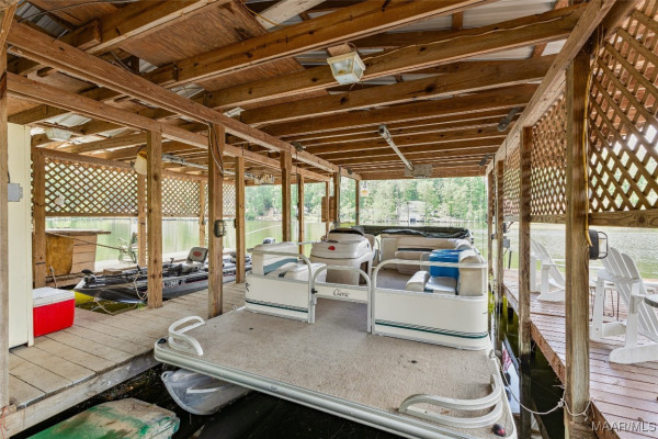85 GREYSTONE Point