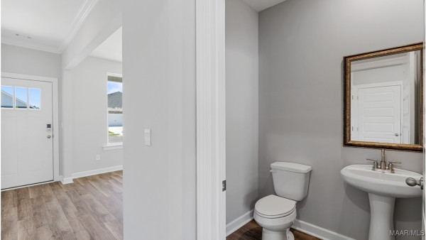 6000 Cunningham Trail