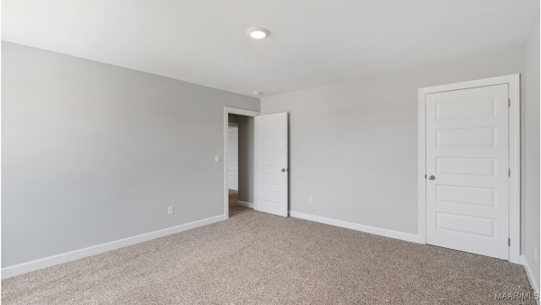 6000 Cunningham Trail