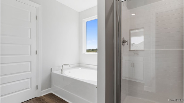 6000 Cunningham Trail