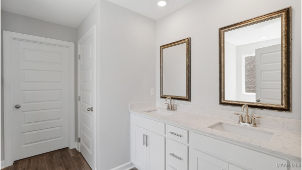 6000 Cunningham Trail