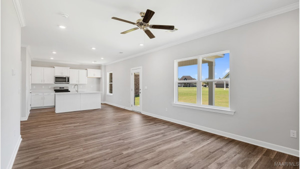 6000 Cunningham Trail