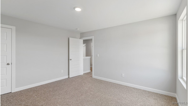 6000 Cunningham Trail