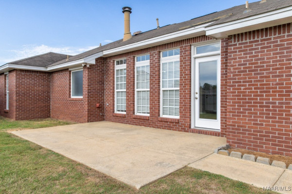 313 Longwood Trail