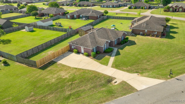 313 Longwood Trail