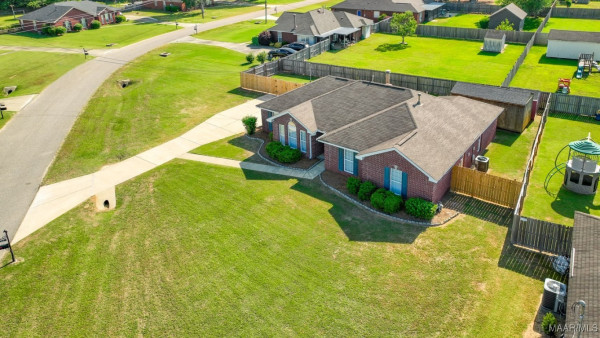 313 Longwood Trail