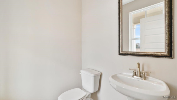 1705 Windsor Hill Lane